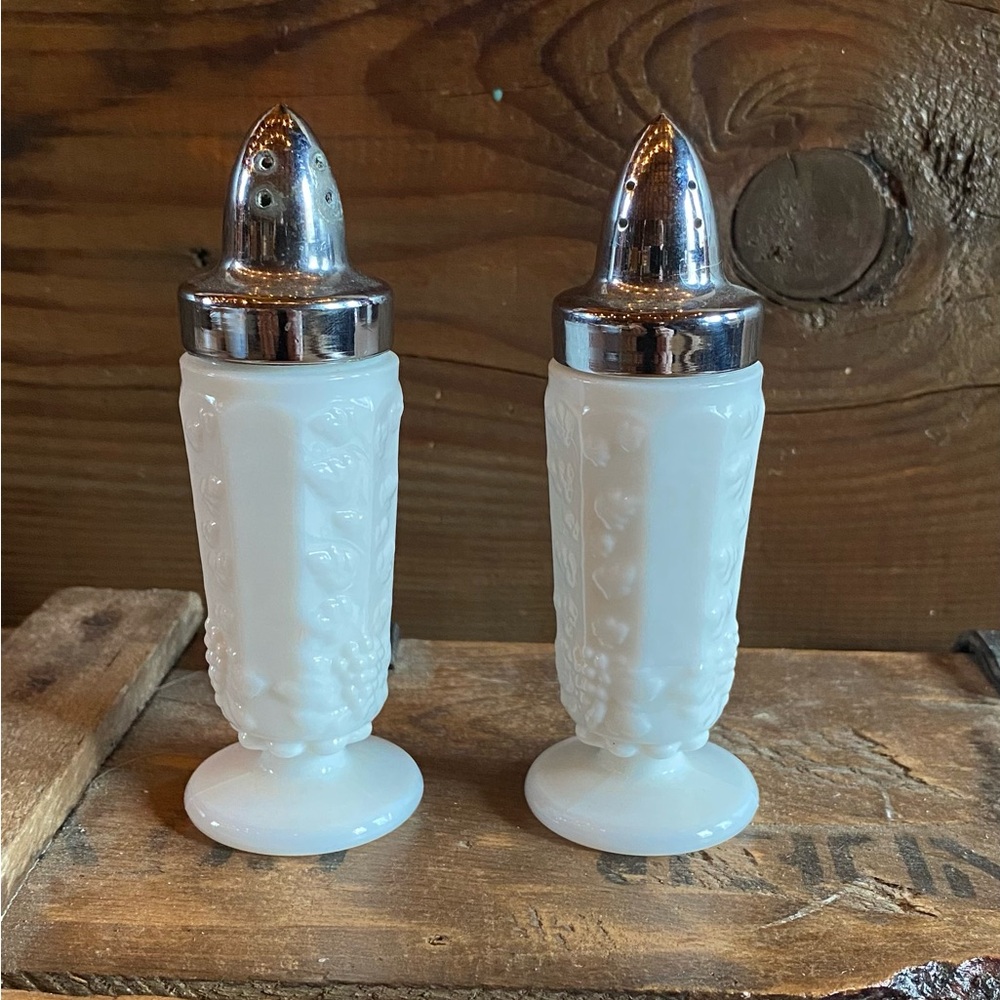 Vintage Milk Glass Grape Pattern Salt & Pepper Shakers Footed Silver Tone Lids